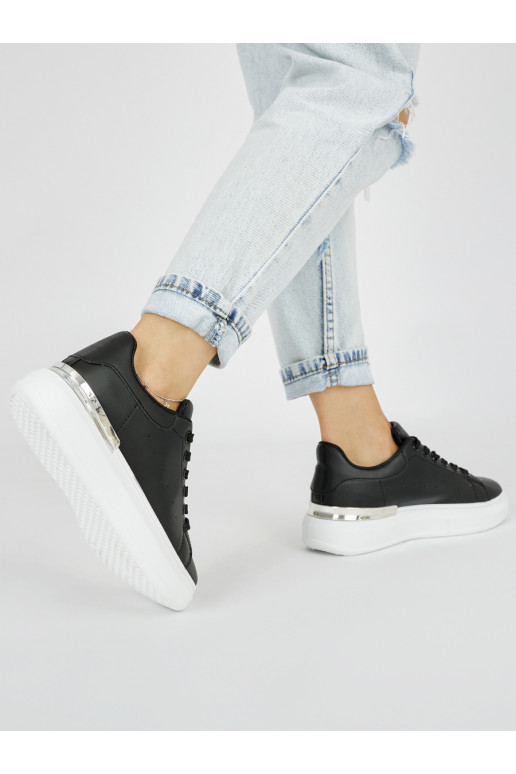 Juodos spalvos klasikinio modelio moteriški sportbačiai su platforma