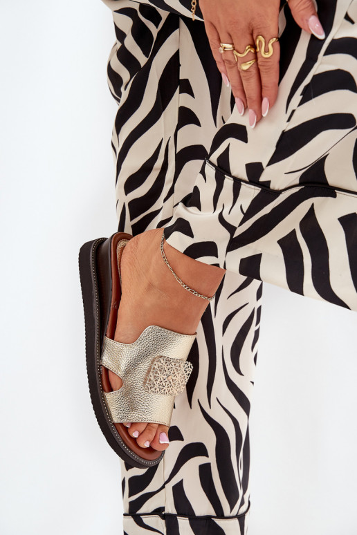 Moteriškos šlepetės  Eko   su ornamentais aukso spalvos Sarela