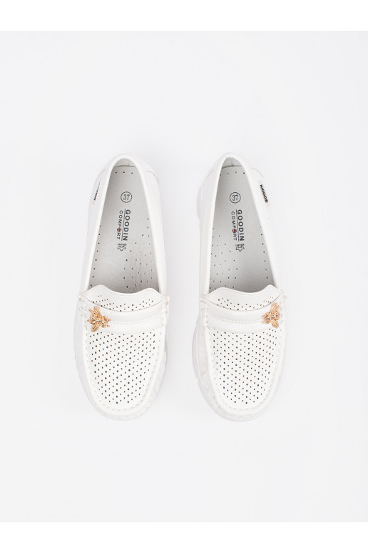 baltos spalvos mokasinai  z przypinką baltos spalvos mokasinai  z przypinką