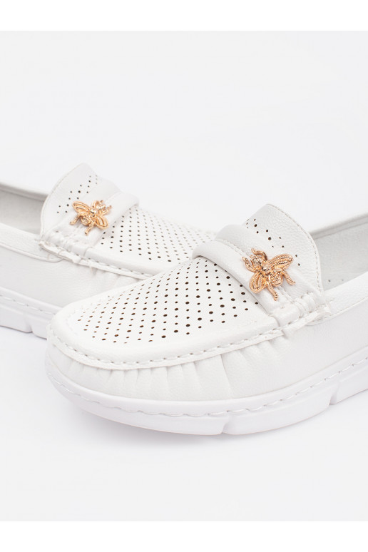 baltos spalvos mokasinai  z przypinką baltos spalvos mokasinai  z przypinką