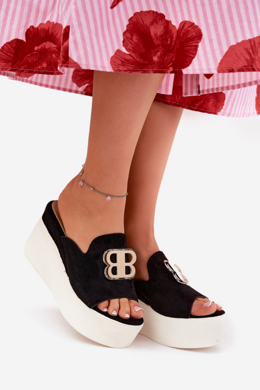 Šlepetės su platforma I Koturnie su ornamentais Juodos spalvos Tanonea