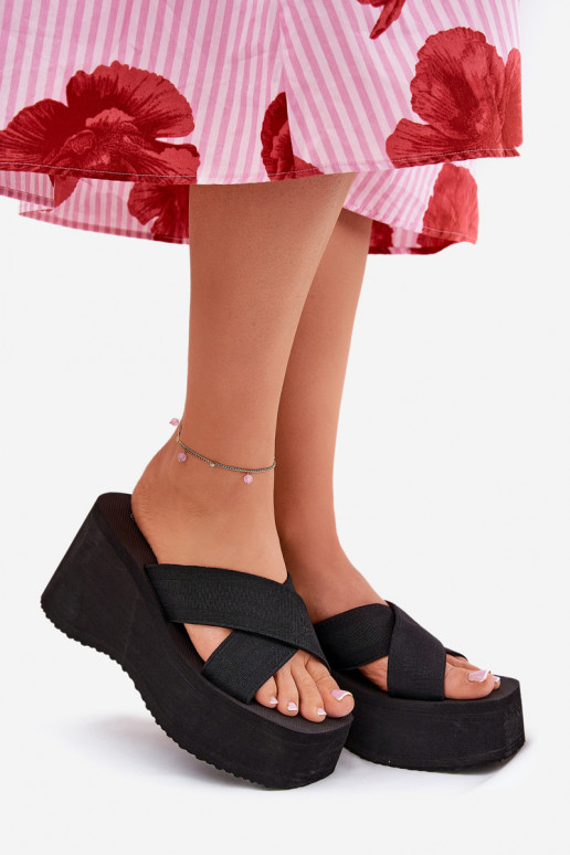 Moteriškos šlepetės  ir platforma Juodos spalvos Sevolee