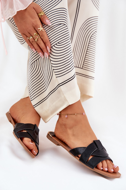 lygiapadžiai Moteriškos šlepetės Z Przeplatającymi Się Paskami Juodos spalvos Selaenor