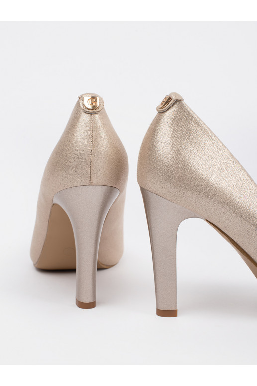 smėlio spalvos  aukštakulniai su plonu kulniuku