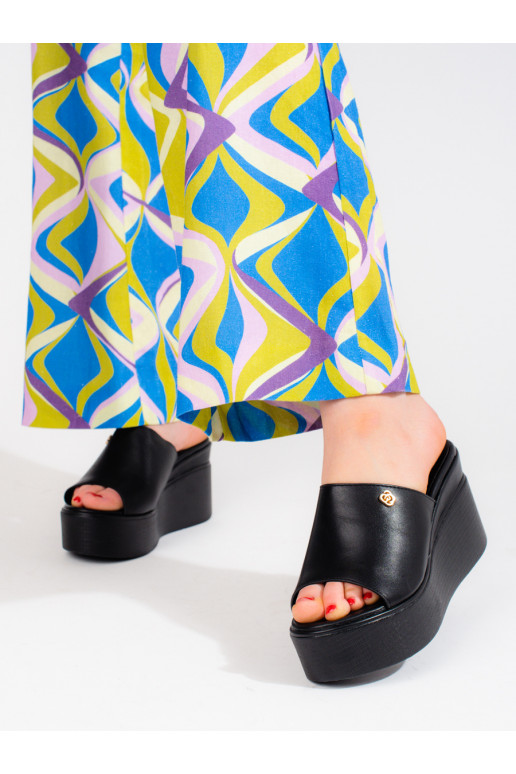 Moteriškos šlepetės j  juodos spalvos