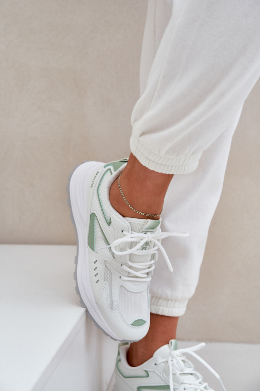 Moteriški sportiniai bateliai baltos-žalios spalvų