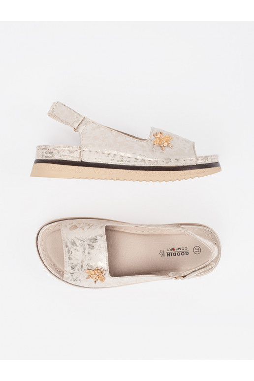 dramblio kaulo spalvos sandalai su platforma z przypinką dramblio kaulo spalvos sandalai su platforma z przypinką