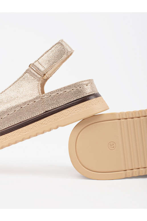 aukso spalvos sandalai su platforma z przypinką aukso spalvos sandalai su platforma z przypinką