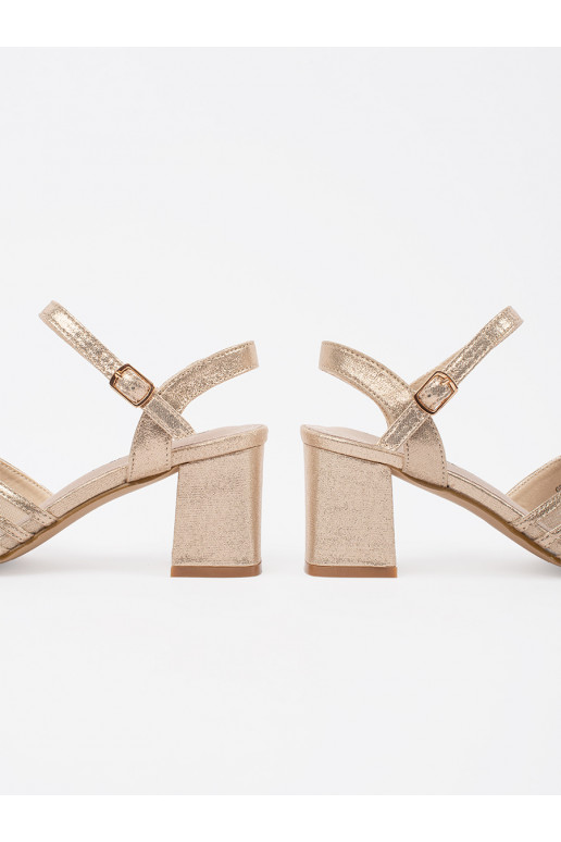 aukso spalvos  sandalai ant kulno aukso spalvos  sandalai ant kulno