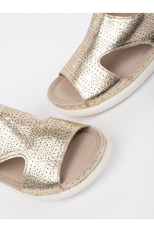 aukso spalvos sandalai na j platformie aukso spalvos sandalai na j platformie