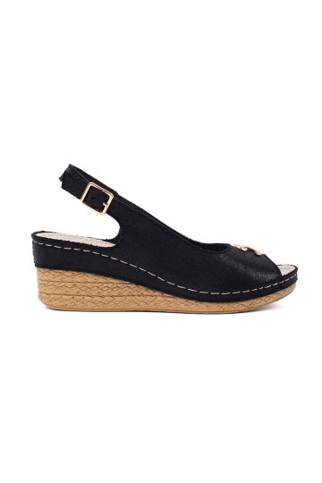 Juodos spalvos sandalai
