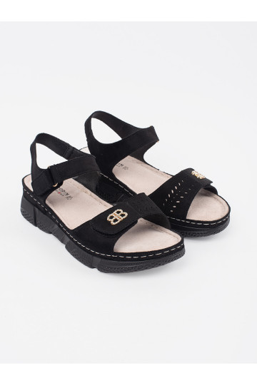 Juodos spalvos sandalai  2