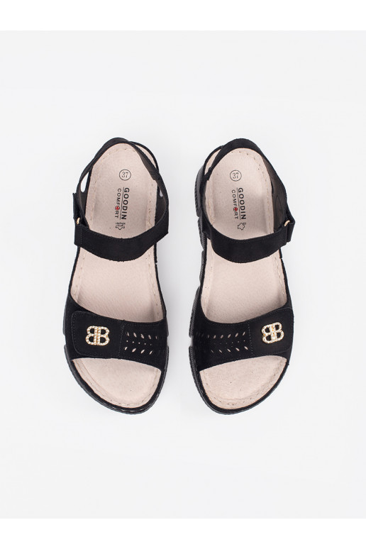 Juodos spalvos sandalai 