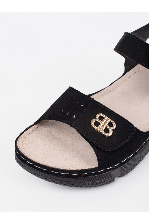 Juodos spalvos sandalai 