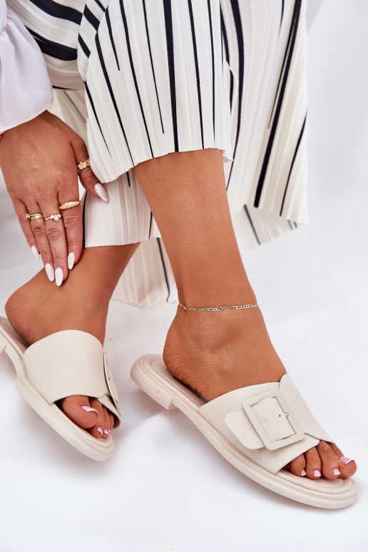 Šlepetės  su sagtimis D&A SJ2302-01 smėlio spalvos