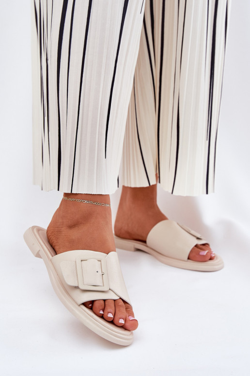 Šlepetės  su sagtimis D&A SJ2302-01 smėlio spalvos