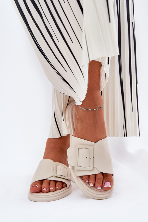 Šlepetės  su sagtimis D&A SJ2302-01 smėlio spalvos