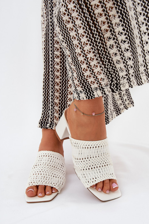 Moteriškos šlepetės  su kulniukais baltos spalvos Ciariloria