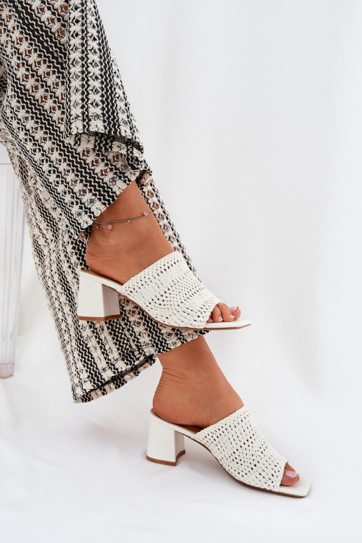 Moteriškos šlepetės  su kulniukais baltos spalvos Ciariloria