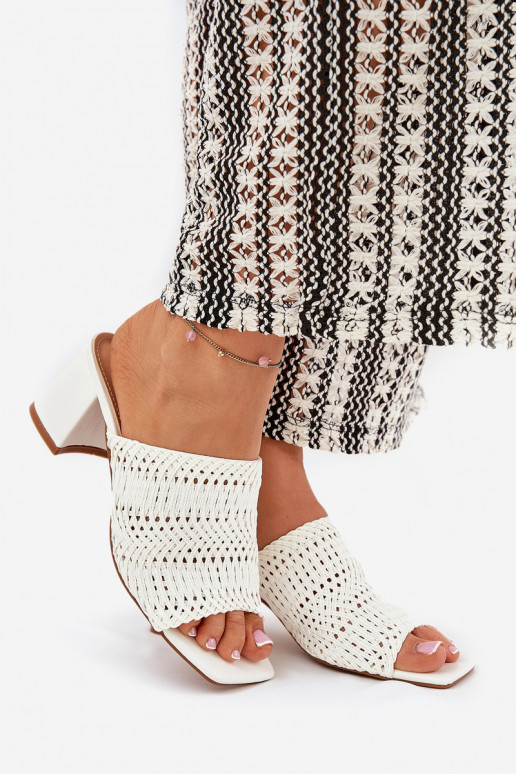 Moteriškos šlepetės  su kulniukais baltos spalvos Ciariloria