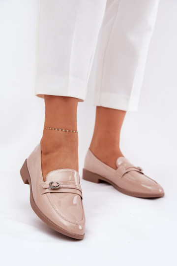 Lakuoti mokasinai  dekoruoti su sagtelėmis smėlio spalvos Mollan 2