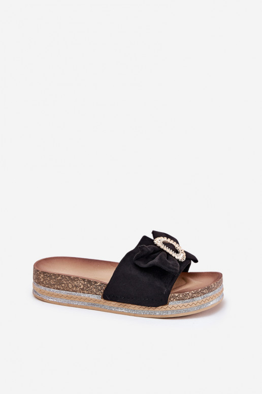 Moteriškos šlepetės su platforma su kaspinais I Ozdobną Broszką Juodos spalvos Lenela