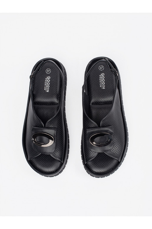 juodos spalvos sandalai    juodos spalvos sandalai