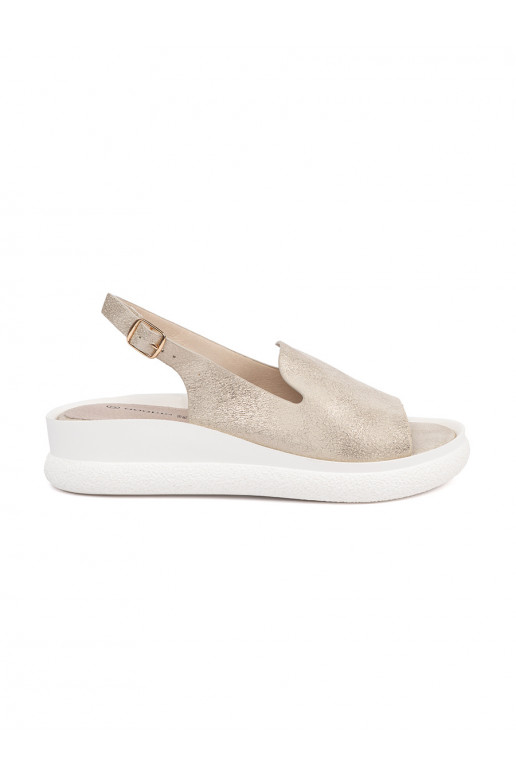 aukso spalvos  sandalai 