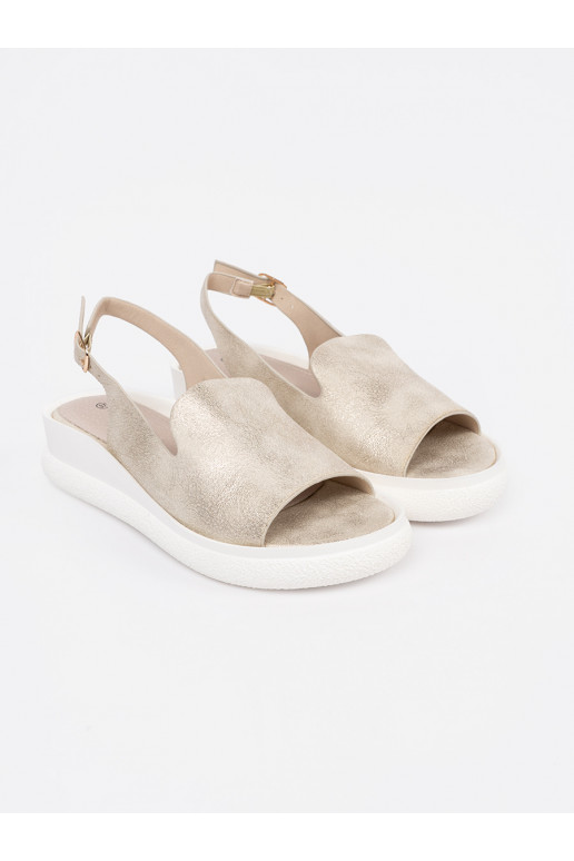 aukso spalvos  sandalai 