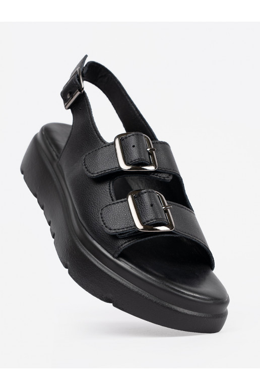 Juodos spalvos  sandalai su platforma