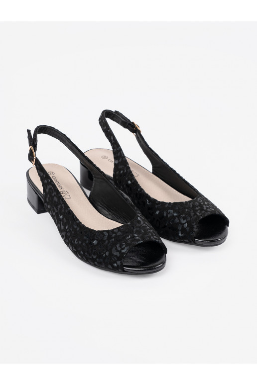 Juodos spalvos sandalai  