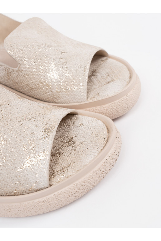 smėlio spalvos  sandalai 