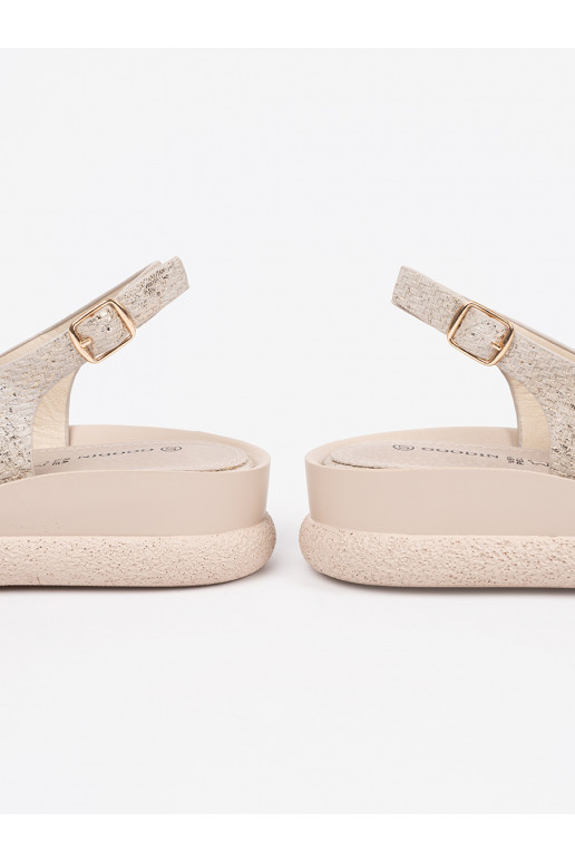 smėlio spalvos  sandalai 