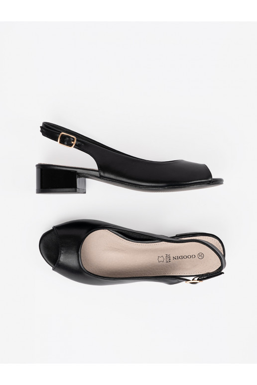 Juodos spalvos  sandalai 