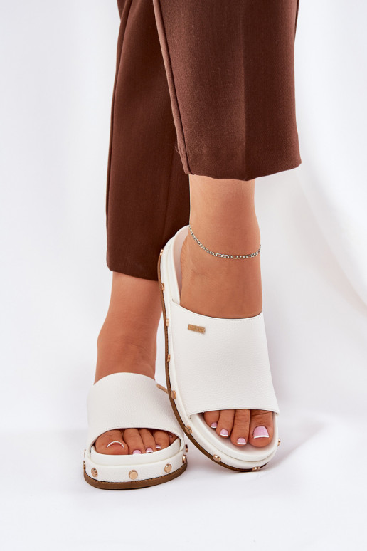 Moteriškos šlepetės su platforma su kniedėmis Big Star RR274216 baltos spalvos