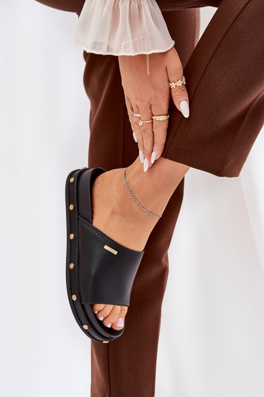 Moteriškos šlepetės su platforma su kniedėmis Big Star RR274214 Juodos spalvos