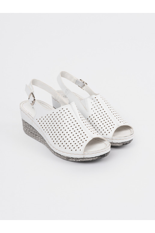 basutės baltos spalvos  basutės baltos spalvos