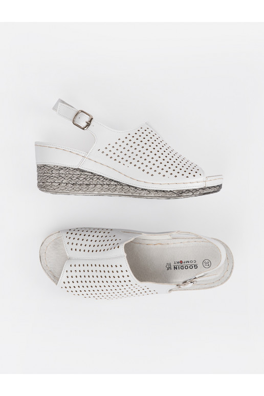 basutės baltos spalvos  basutės baltos spalvos