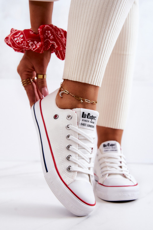 Moteriški batai Lee Cooper LCW-22-31-0875L baltos spalvos Moteriški batai Lee Cooper LCW-22-31-0875L baltos spalvos