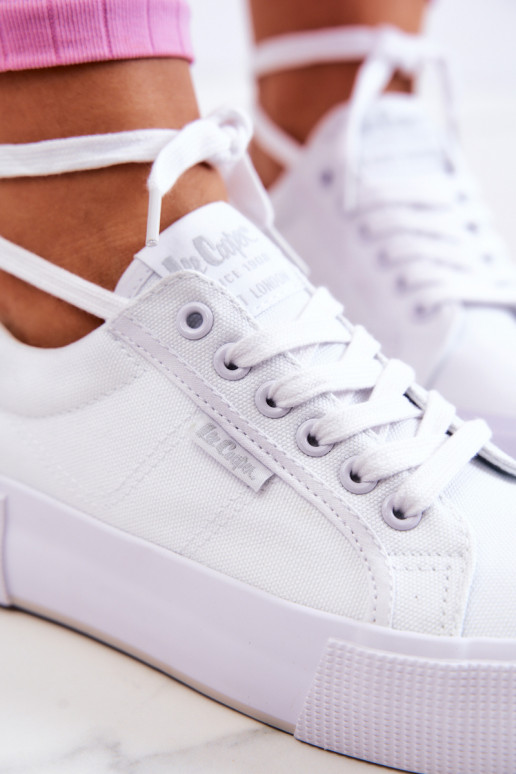 Sportbačiai su platforma Lee Cooper LCW-22-31-0884L baltos spalvos Sportbačiai su platforma Lee Cooper LCW-22-31-0884L baltos spalvos
