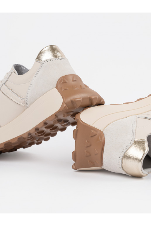 smėlio spalvos  modelio batai   su masyviu kulnu smėlio spalvos  modelio batai   su masyviu kulnu