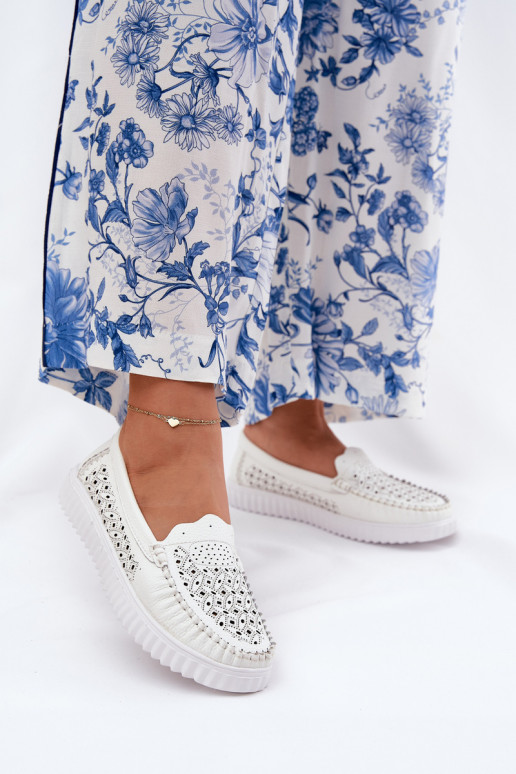   moteriški mokasinai su ažūro elementais Vinceza 88028 baltos spalvos