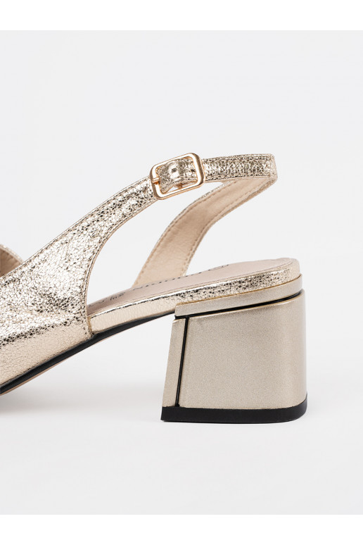 iš zomšos sandalai   iš zomšos sandalai