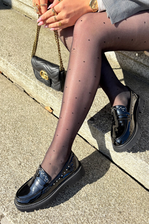 Moteriški mokasinai su lako efektu su dekoracija juodos spalvos