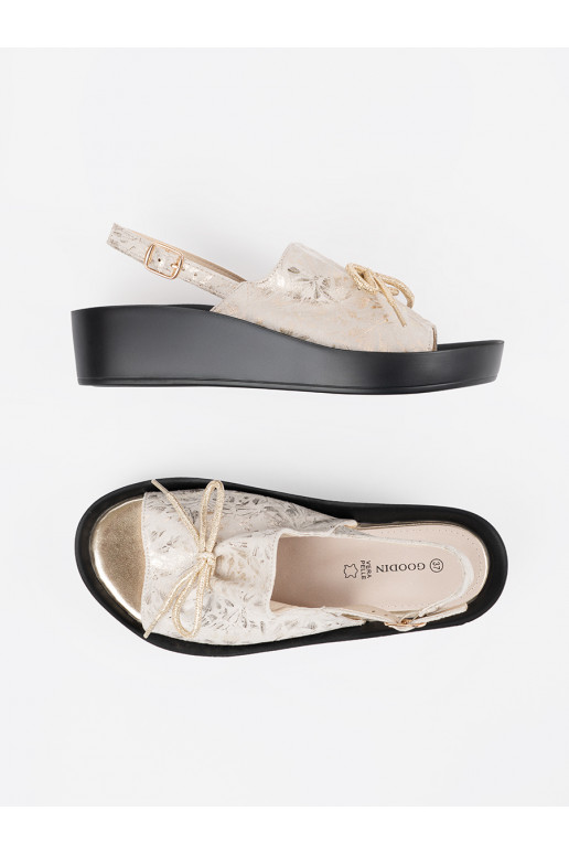 dramblio kaulo spalvos sandalai  ze skórzaną wkładką