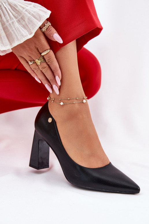 Elegantiško stiliaus Bateliai Na Słupkowym Obcasie Vinceza 62221 Juodos spalvos