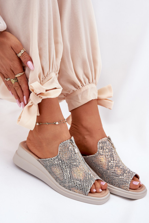 Moteriškos šlepetės  su užtrauktukais  smėlio spalvos Irriva