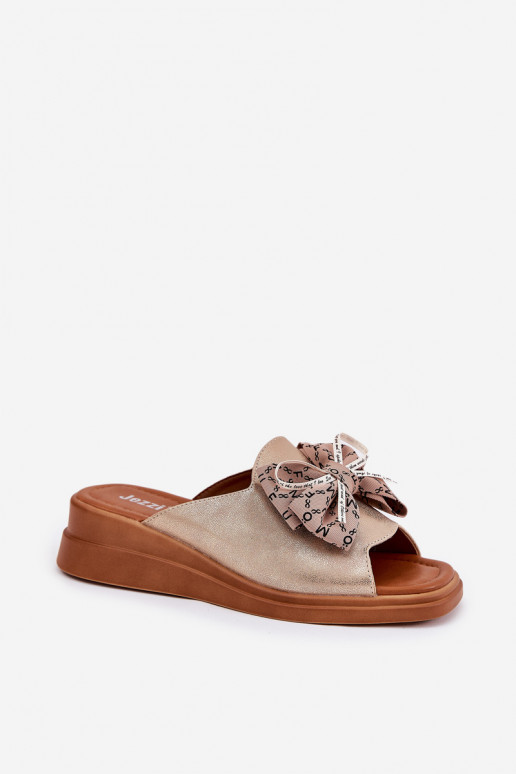 Moteriškos šlepetės  su kaspinais aukso spalvos Moonzella