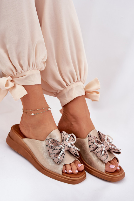 Moteriškos šlepetės  su kaspinais aukso spalvos Moonzella