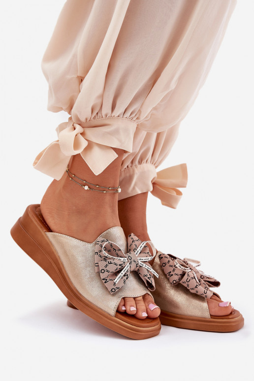 Moteriškos šlepetės  su kaspinais aukso spalvos Moonzella